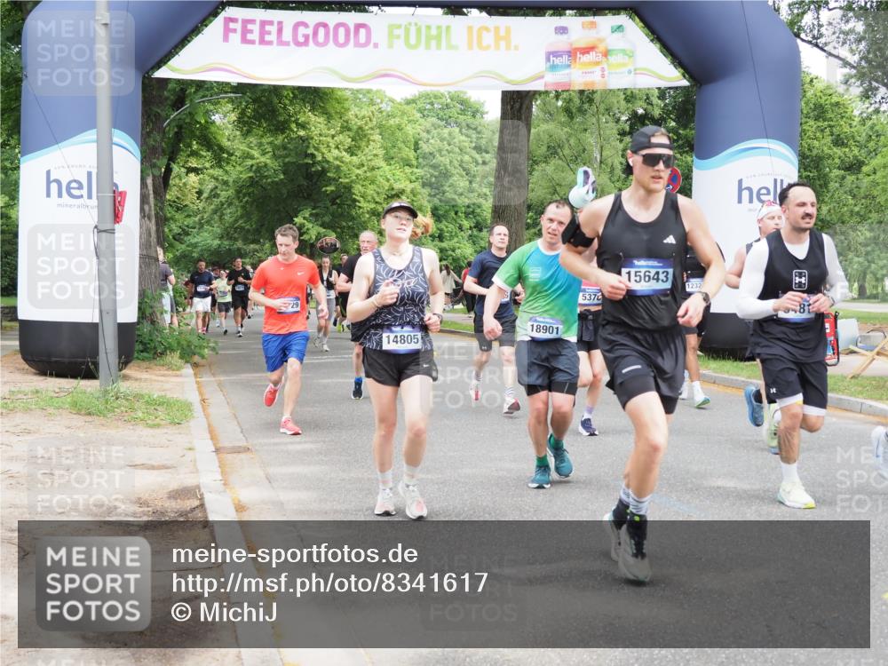 29.06.2025 - hella hamburg halbmarathon MichiJ http://msf.ph/oto/8341617 29.06.2025 10:40:10 Zwischen KM18-KM19 2208, 3715, 4065, 5378, 5638, 6481, 7896, 8273, 8587, 8651, 12135, 12321, 13032, 13211, 13289, 14805, 15643, 16320, 17198, 18901 meine-sportfotos.de