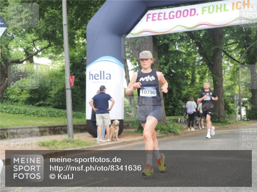 29.06.2025 - hella hamburg halbmarathon KatJ http://msf.ph/oto/8341636 29.06.2025 10:19:17 Zwischen KM18-KM19 2180, 3043, 6781, 7231 meine-sportfotos.de