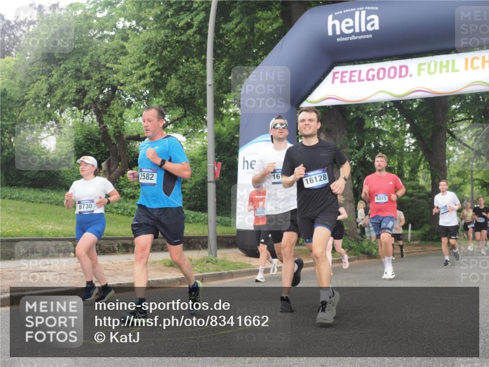 29.06.2025 - hella hamburg halbmarathon KatJ http://msf.ph/oto/8341662 29.06.2025 10:48:43 Zwischen KM18-KM19 1188, 1568, 1726, 1823, 2582, 5299, 5305, 5547, 7658, 8730 meine-sportfotos.de