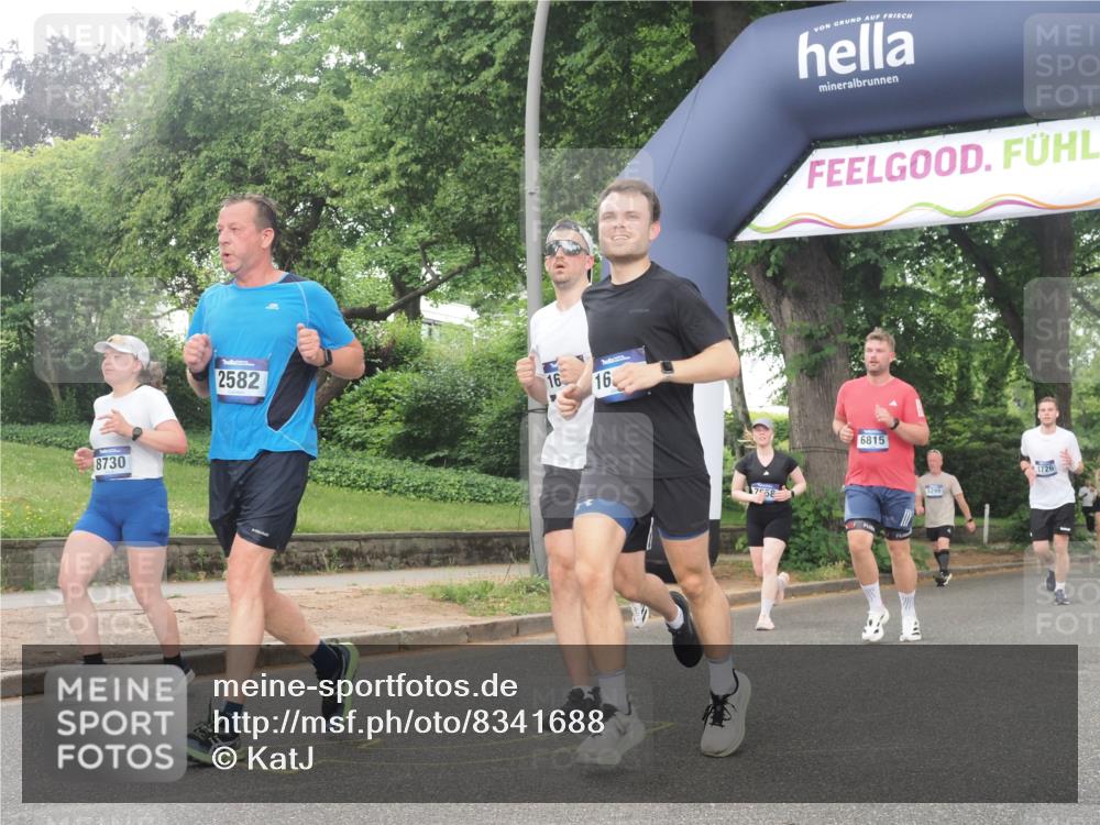 29.06.2025 - hella hamburg halbmarathon KatJ http://msf.ph/oto/8341688 29.06.2025 10:48:43 Zwischen KM18-KM19 1188, 1568, 1726, 1823, 2582, 5299, 5305, 5547, 7658, 8730 meine-sportfotos.de