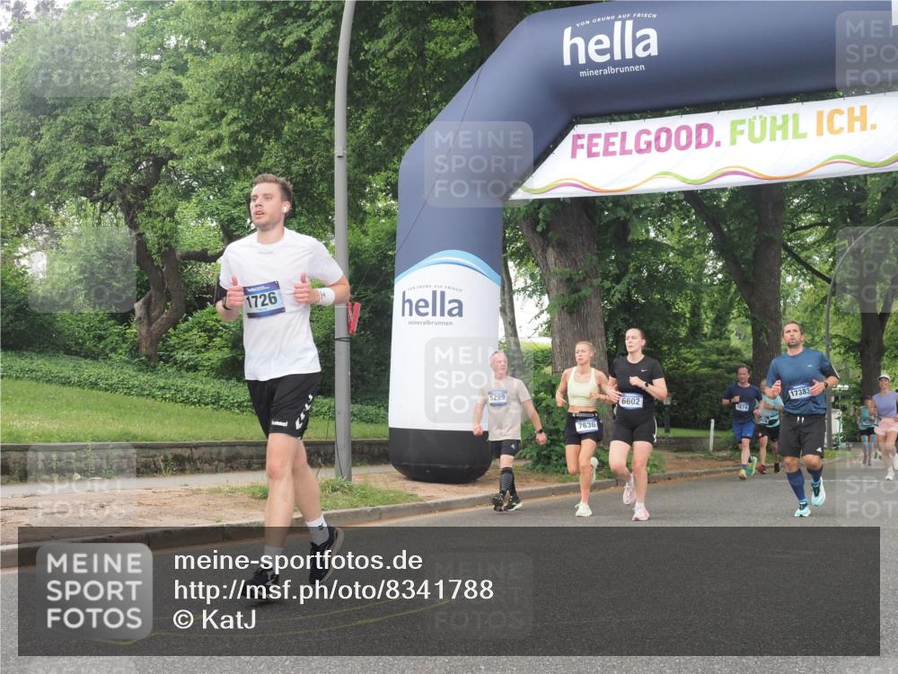 29.06.2025 - hella hamburg halbmarathon KatJ http://msf.ph/oto/8341788 29.06.2025 10:48:47 Zwischen KM18-KM19 1726, 1823, 2582, 5299, 5305, 6602, 7636, 7658, 8730 meine-sportfotos.de