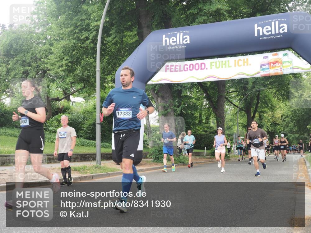29.06.2025 - hella hamburg halbmarathon KatJ http://msf.ph/oto/8341930 29.06.2025 10:48:49 Zwischen KM18-KM19 1726, 1823, 2582, 5299, 5305, 6602, 7636, 7658, 8730 meine-sportfotos.de