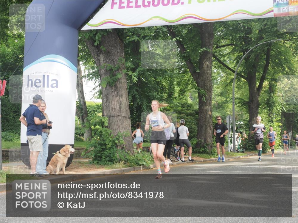 29.06.2025 - hella hamburg halbmarathon KatJ http://msf.ph/oto/8341978 29.06.2025 10:19:27 Zwischen KM18-KM19  meine-sportfotos.de