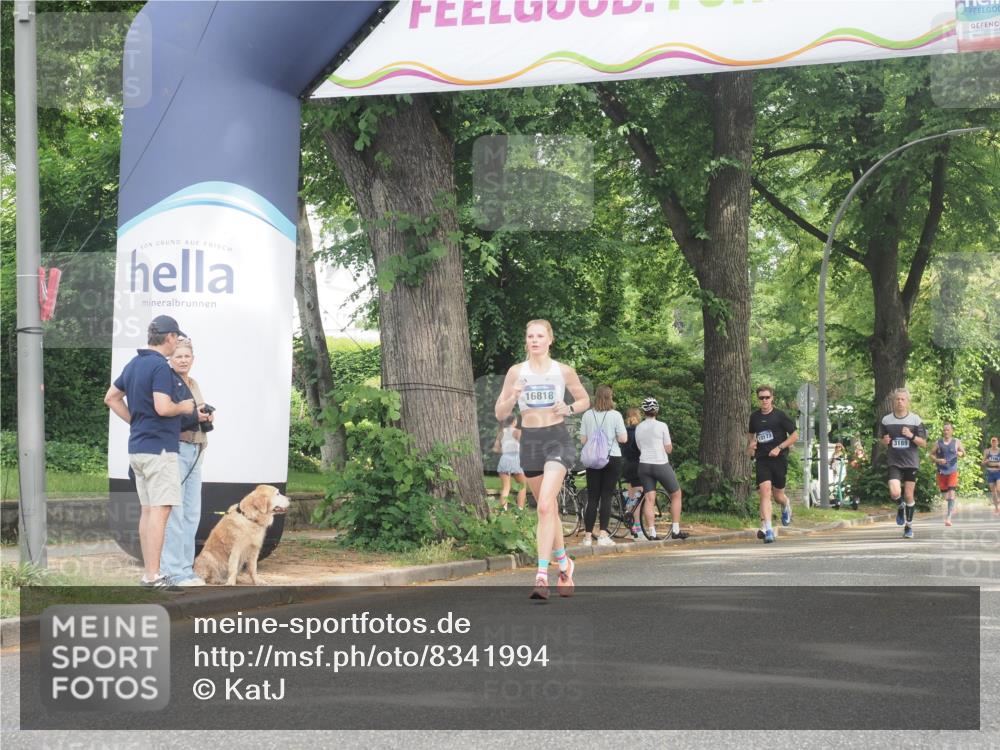 29.06.2025 - hella hamburg halbmarathon KatJ http://msf.ph/oto/8341994 29.06.2025 10:19:27 Zwischen KM18-KM19  meine-sportfotos.de