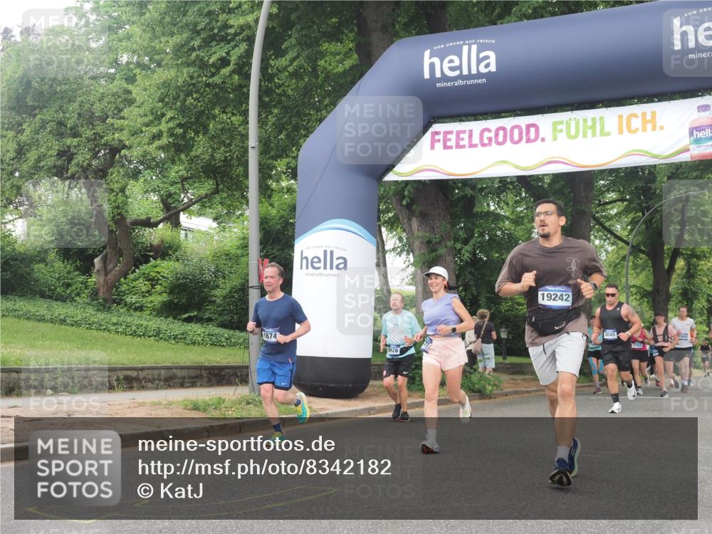 29.06.2025 - hella hamburg halbmarathon KatJ http://msf.ph/oto/8342182 29.06.2025 10:48:51 Zwischen KM18-KM19 1674, 1726, 1823, 5305, 6602, 7636, 7658, 8045, 8478 meine-sportfotos.de