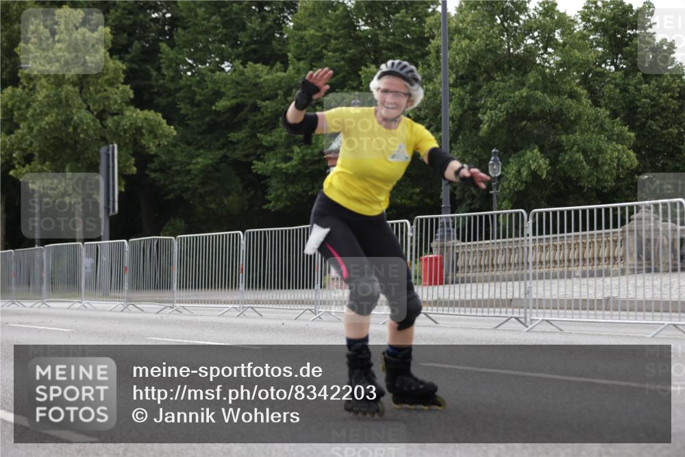 29.06.2025 - hella hamburg halbmarathon Jannik Wohlers http://msf.ph/oto/8342203 29.06.2025 09:02:22 Lombardsbrücke  meine-sportfotos.de