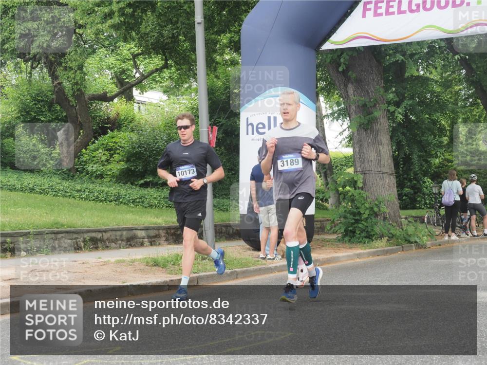 29.06.2025 - hella hamburg halbmarathon KatJ http://msf.ph/oto/8342337 29.06.2025 10:19:32 Zwischen KM18-KM19 3189, 5308 meine-sportfotos.de