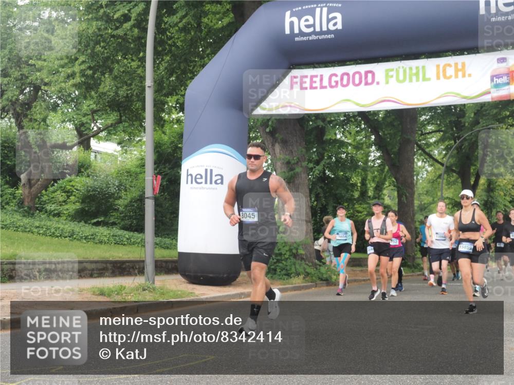 29.06.2025 - hella hamburg halbmarathon KatJ http://msf.ph/oto/8342414 29.06.2025 10:48:53 Zwischen KM18-KM19 1674, 6602, 6752, 7636, 8045, 8478 meine-sportfotos.de