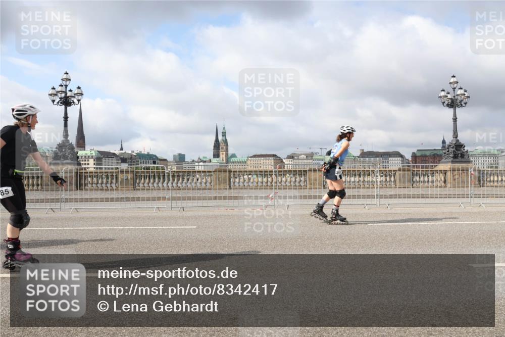 29.06.2025 - hella hamburg halbmarathon Lena Gebhardt http://msf.ph/oto/8342417 29.06.2025 09:09:06 Lombardsbrücke 85 meine-sportfotos.de