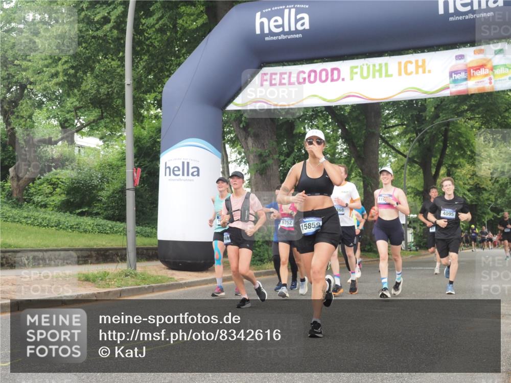 29.06.2025 - hella hamburg halbmarathon KatJ http://msf.ph/oto/8342616 29.06.2025 10:48:55 Zwischen KM18-KM19 1674, 4095, 6752, 8045, 8478 meine-sportfotos.de