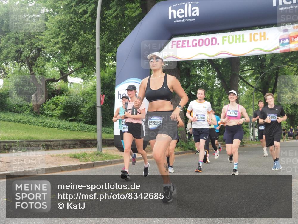 29.06.2025 - hella hamburg halbmarathon KatJ http://msf.ph/oto/8342685 29.06.2025 10:48:56 Zwischen KM18-KM19 1674, 4095, 6674, 6752, 8045, 8478 meine-sportfotos.de