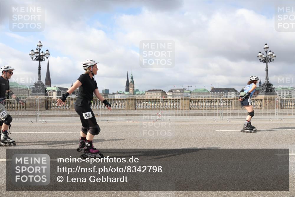 29.06.2025 - hella hamburg halbmarathon Lena Gebhardt http://msf.ph/oto/8342798 29.06.2025 09:09:07 Lombardsbrücke 362, 85 meine-sportfotos.de