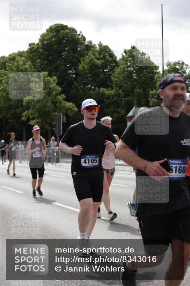29.06.2025 - hella hamburg halbmarathon Jannik Wohlers http://msf.ph/oto/8343016 29.06.2025 10:42:30 Lombardsbrücke 1656, 1964, 2158, 2450, 2509, 3283, 3378, 3764, 4092, 4105, 4385, 5067, 5967, 8161, 8795, 8991, 9304, 9378, 10008, 10180, 10697, 11142, 11710, 12151, 12441, 13049, 13070, 13417, 14126, 14422, 14694, 15168, 15190, 15820, 16279, 16892, 17037, 17609, 18540 meine-sportfotos.de