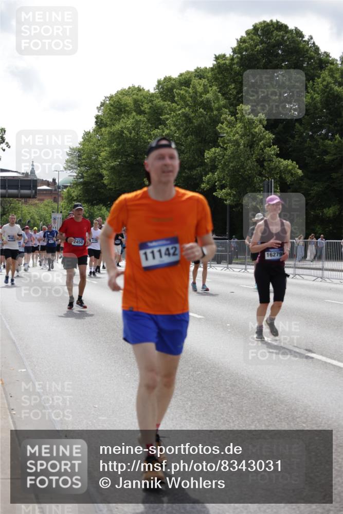 29.06.2025 - hella hamburg halbmarathon Jannik Wohlers http://msf.ph/oto/8343031 29.06.2025 10:42:30 Lombardsbrücke 1656, 1964, 2158, 2450, 2509, 3283, 3378, 3764, 4092, 4105, 4385, 5067, 5967, 8161, 8795, 8991, 9304, 9378, 10008, 10180, 10697, 11142, 11710, 12151, 12441, 13049, 13070, 13417, 14126, 14422, 14694, 15168, 15190, 15820, 16279, 16892, 17037, 17609, 18540 meine-sportfotos.de