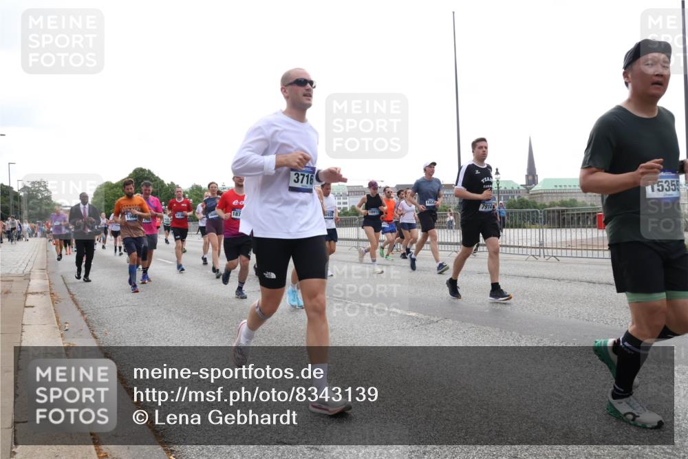 29.06.2025 - hella hamburg halbmarathon Lena Gebhardt http://msf.ph/oto/8343139 29.06.2025 10:38:20 Lombardsbrücke 1966, 18166, 187, 3716, 18917, 6930, 15355, 1854, 7914, 1196, 1394, 1457, 1578, 1596, 1721, 1742, 1791, 1799, 1901, 1966, 1985, 2113, 2151, 2498, 2576, 2660, 2786, 3010, 3094, 3095, 3216, 3242, 3286, 3338, 3635, 3636, 3716, 3777, 3841, 3880, 4139, 4155, 4159, 4414, 4883, 4921, 5085, 5089, 5155, 5300, 5617, 5684, 5713, 5735, 6199, 6200, 6362, 6695, 6696, 6697, 6751, 6930, 7117, 7118, 7148, 7165, 7244, 7371, 7552, 7561, 7629, 7692, 7696, 7868, 7914, 11543 meine-sportfotos.de