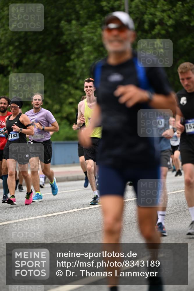 29.06.2025 - hella hamburg halbmarathon Dr. Thomas Lammeyer http://msf.ph/oto/8343189 29.06.2025 10:40:25 Kennedybrücke 1036, 1102, 1183, 1284, 1717, 2352, 2588, 3243, 3741, 3990, 4902, 4937, 5012, 5240, 5246, 5531, 5919, 6021, 6381, 6845, 6896, 7111, 7275, 7927, 8356, 9229, 9295, 9694, 9701, 10047, 10119, 10336, 10341, 10567, 11010 meine-sportfotos.de