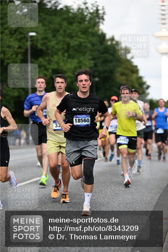 29.06.2025 - hella hamburg halbmarathon Dr. Thomas Lammeyer http://msf.ph/oto/8343209 29.06.2025 09:56:01 Kennedybrücke 1057, 1139, 1169, 1220, 1512, 1604, 3305, 3618, 4565, 4871, 4915, 5007, 5011, 5231, 5336, 6373, 6711, 7185, 7432, 7710, 7961, 8564, 8852, 9444, 10099, 10251, 10493, 10691, 10741, 11062 meine-sportfotos.de
