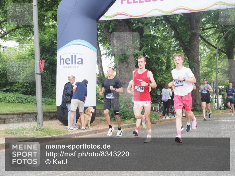 29.06.2025 - hella hamburg halbmarathon KatJ http://msf.ph/oto/8343220 29.06.2025 10:19:41 Zwischen KM18-KM19 7186 meine-sportfotos.de