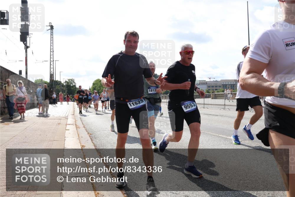 29.06.2025 - hella hamburg halbmarathon Lena Gebhardt http://msf.ph/oto/8343336 29.06.2025 10:00:47 Lombardsbrücke 11523, 1812, 9553, 1019, 1526, 1544, 1568, 1583, 1611, 1681, 1726, 2027, 2086, 2236, 2346, 2426, 2474, 2606, 2652, 2982, 3042, 3059, 3141, 3319, 3400, 3625, 3740, 3794, 3861, 3983, 4238, 4419, 4579, 4594, 4616, 4708, 4767, 4813, 4940, 4945, 5033, 5418, 5643, 5870, 6084, 6138, 6147, 6220, 6260, 6443, 6470, 6531, 6714, 6757, 7658, 7757, 7759, 7761, 8255, 8326, 8478, 8632, 8923, 9124, 9553, 9555, 9577, 10074, 10188, 10271, 10599 meine-sportfotos.de