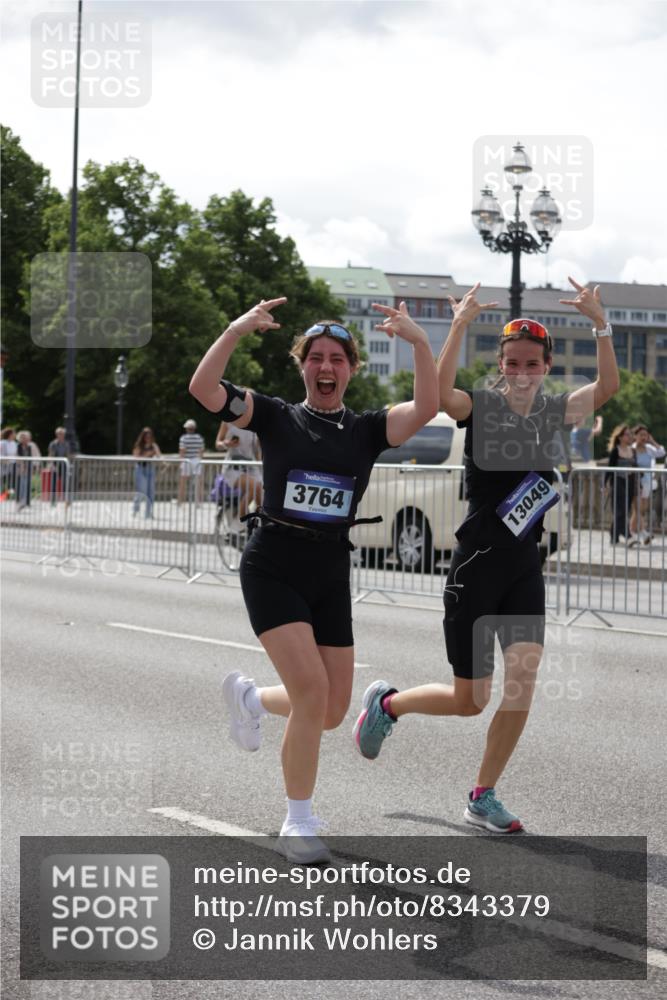 29.06.2025 - hella hamburg halbmarathon Jannik Wohlers http://msf.ph/oto/8343379 29.06.2025 10:42:37 Lombardsbrücke 1149, 1467, 1788, 2103, 2158, 2267, 2361, 2450, 2509, 2971, 3074, 3378, 3518, 3764, 4105, 4385, 5067, 5268, 5610, 5755, 5967, 7043, 7461, 8161, 8184, 8795, 8991, 9072, 9304, 9378, 9644, 10008, 10180, 10536, 11142, 11443, 11671, 11710, 12151, 12485, 13049, 13417, 13676, 14422, 14694, 15246, 16263, 16264, 16279, 16789, 16840, 17037, 17609, 17921, 18434, 18435, 18540, 18898, 19115 meine-sportfotos.de