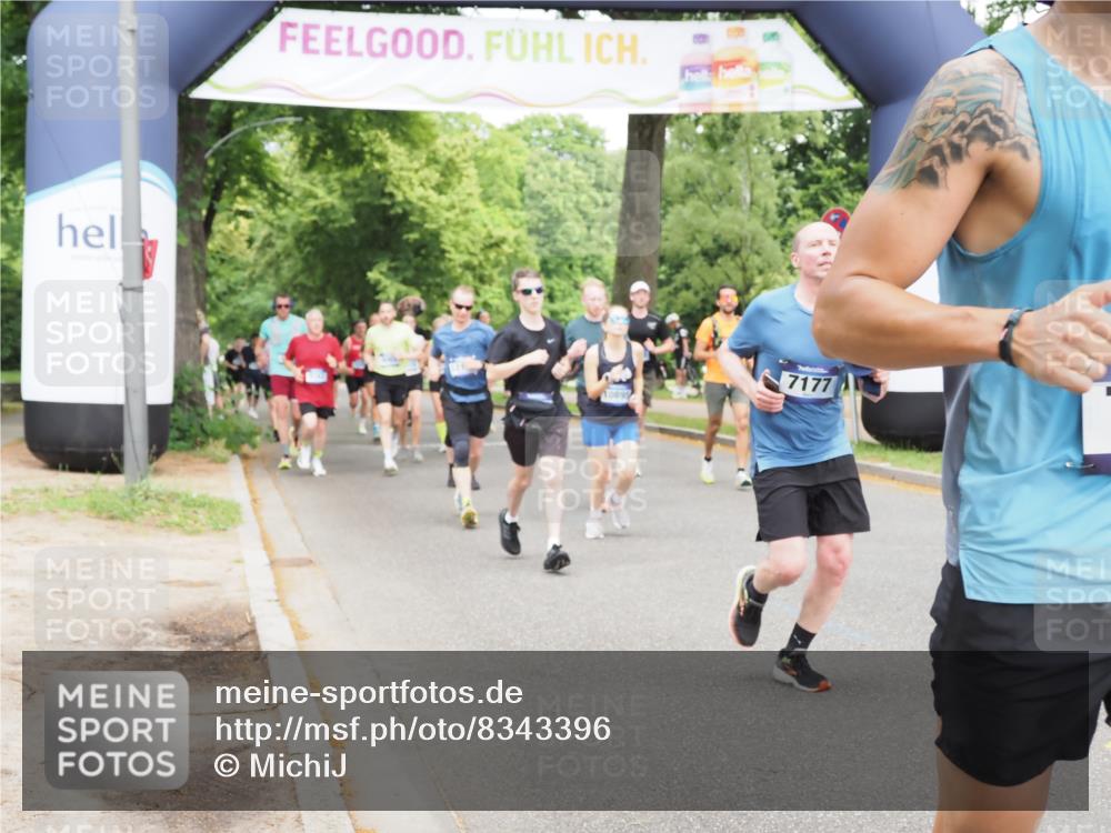 29.06.2025 - hella hamburg halbmarathon MichiJ http://msf.ph/oto/8343396 29.06.2025 10:40:23 Zwischen KM18-KM19 1151, 1549, 2082, 4770, 5907, 6511, 6512, 7177, 7274, 8361, 10895, 11217, 11551, 11588, 11589, 11604, 12155, 12482, 12712, 12875, 13147, 14791, 15446, 15502, 18879 meine-sportfotos.de