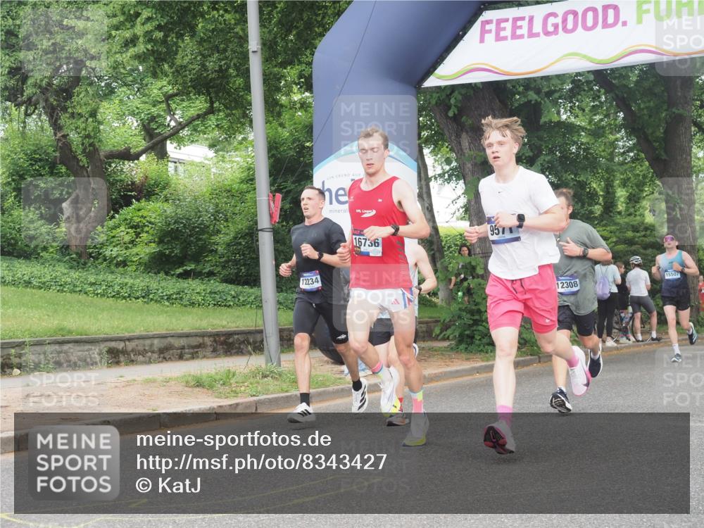 29.06.2025 - hella hamburg halbmarathon KatJ http://msf.ph/oto/8343427 29.06.2025 10:19:42 Zwischen KM18-KM19 7186 meine-sportfotos.de
