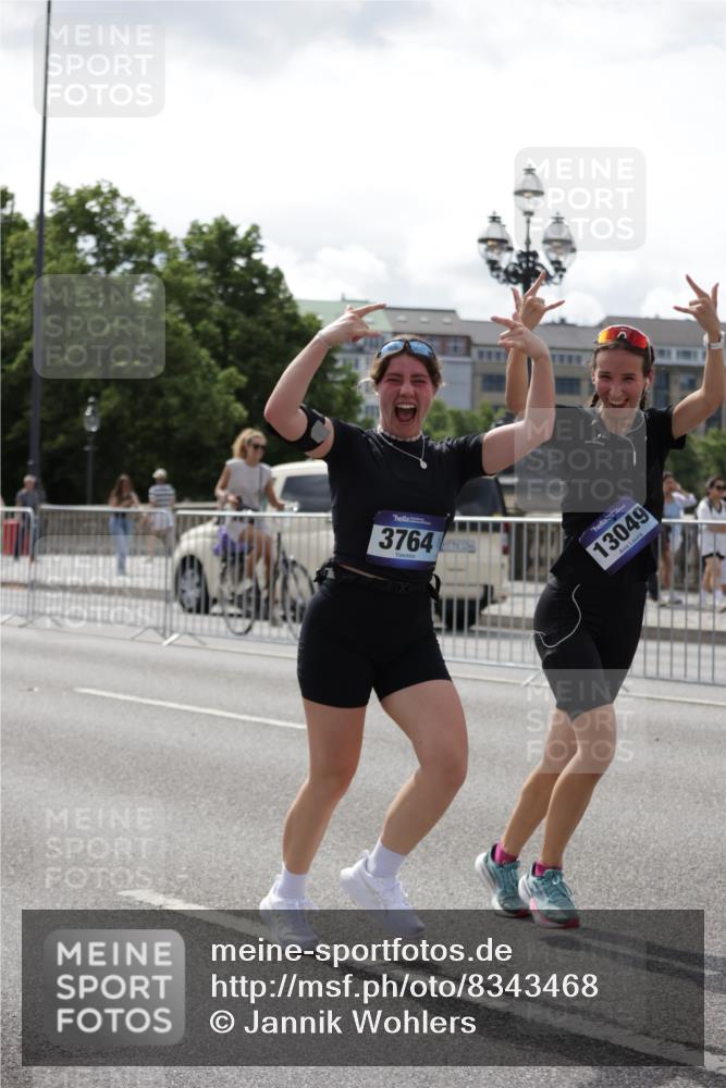 29.06.2025 - hella hamburg halbmarathon Jannik Wohlers http://msf.ph/oto/8343468 29.06.2025 10:42:37 Lombardsbrücke 1149, 1467, 1788, 2103, 2158, 2267, 2361, 2450, 2509, 2971, 3074, 3378, 3518, 3764, 4105, 4385, 5067, 5268, 5610, 5755, 5967, 7043, 7461, 8161, 8184, 8795, 8991, 9072, 9304, 9378, 9644, 10008, 10180, 10536, 11142, 11443, 11671, 11710, 12151, 12485, 13049, 13417, 13676, 14422, 14694, 15246, 16263, 16264, 16279, 16789, 16840, 17037, 17609, 17921, 18434, 18435, 18540, 18898, 19115 meine-sportfotos.de
