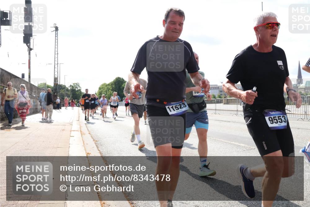 29.06.2025 - hella hamburg halbmarathon Lena Gebhardt http://msf.ph/oto/8343478 29.06.2025 10:00:47 Lombardsbrücke 59, 11523, 10, 9553, 1019, 1526, 1544, 1568, 1583, 1611, 1681, 1726, 2027, 2086, 2236, 2346, 2426, 2474, 2606, 2652, 2982, 3042, 3059, 3141, 3319, 3400, 3625, 3740, 3794, 3861, 3983, 4238, 4419, 4579, 4594, 4616, 4708, 4767, 4813, 4940, 4945, 5033, 5418, 5643, 5870, 6084, 6138, 6147, 6220, 6260, 6443, 6470, 6531, 6714, 6757, 7658, 7757, 7759, 7761, 8255, 8326, 8478, 8632, 8923, 9124, 9553, 9555, 9577, 10074, 10188, 10271, 10599 meine-sportfotos.de