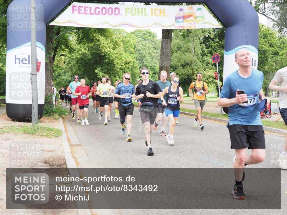 29.06.2025 - hella hamburg halbmarathon MichiJ http://msf.ph/oto/8343492 29.06.2025 10:40:23 Zwischen KM18-KM19 1151, 1549, 2082, 4770, 5907, 6511, 6512, 7177, 7274, 8361, 10895, 11217, 11551, 11588, 11589, 11604, 12155, 12482, 12712, 12875, 13147, 14791, 15446, 15502, 18879 meine-sportfotos.de
