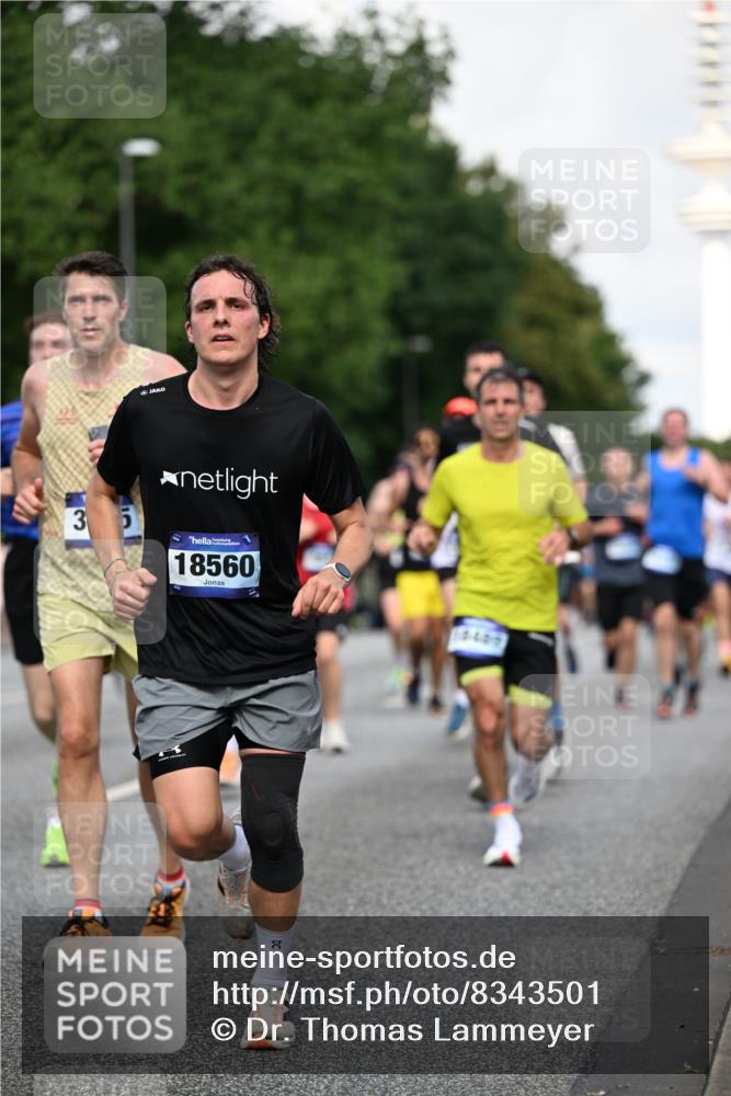 29.06.2025 - hella hamburg halbmarathon Dr. Thomas Lammeyer http://msf.ph/oto/8343501 29.06.2025 09:56:02 Kennedybrücke 1057, 1139, 1169, 1220, 1512, 1604, 3305, 3618, 4080, 4565, 4871, 4915, 5007, 5011, 5231, 5336, 6373, 6711, 7185, 7432, 7710, 7865, 7961, 8564, 8852, 9444, 10099, 10251, 10493, 10691, 10741 meine-sportfotos.de
