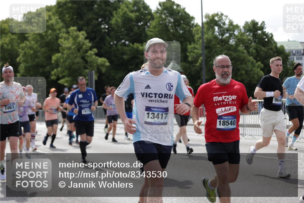 29.06.2025 - hella hamburg halbmarathon Jannik Wohlers http://msf.ph/oto/8343530 29.06.2025 10:42:40 Lombardsbrücke 1149, 1467, 1788, 2103, 2158, 2267, 2361, 2450, 2509, 2971, 3074, 3378, 3518, 3638, 3764, 4177, 4302, 4680, 5067, 5268, 5610, 5755, 5967, 7043, 7461, 8184, 8795, 8991, 9072, 9304, 9378, 9644, 10008, 10180, 10536, 11443, 11671, 12485, 13049, 13417, 13526, 13676, 13852, 14422, 15246, 15509, 16263, 16264, 16279, 16789, 16840, 17037, 17609, 17921, 18434, 18435, 18540, 18898, 19115 meine-sportfotos.de