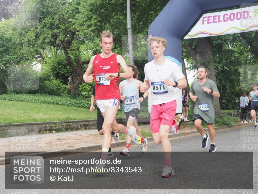 29.06.2025 - hella hamburg halbmarathon KatJ http://msf.ph/oto/8343543 29.06.2025 10:19:42 Zwischen KM18-KM19 7186 meine-sportfotos.de