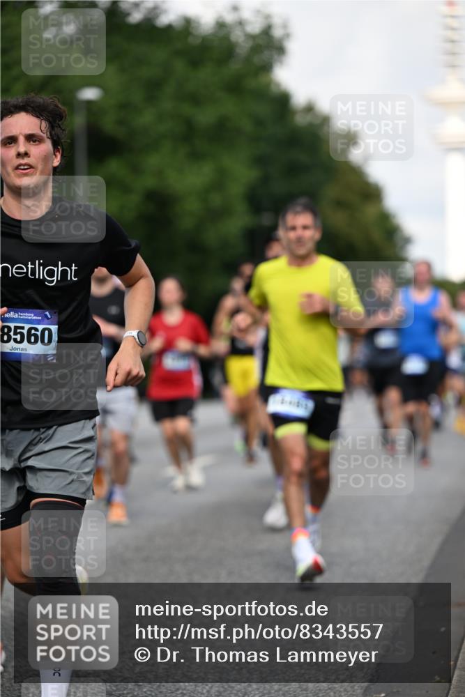 29.06.2025 - hella hamburg halbmarathon Dr. Thomas Lammeyer http://msf.ph/oto/8343557 29.06.2025 09:56:03 Kennedybrücke 1057, 1139, 1169, 1220, 1512, 1604, 3305, 4080, 4565, 4871, 4915, 5007, 5011, 5336, 6373, 6711, 7185, 7432, 7710, 7865, 7961, 8564, 8852, 9444, 10099, 10251, 10493, 10691, 10741 meine-sportfotos.de