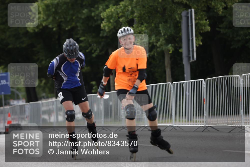 29.06.2025 - hella hamburg halbmarathon Jannik Wohlers http://msf.ph/oto/8343570 29.06.2025 09:02:33 Lombardsbrücke  meine-sportfotos.de