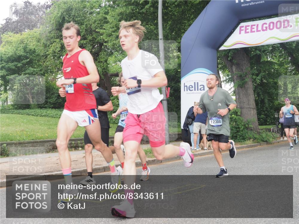 29.06.2025 - hella hamburg halbmarathon KatJ http://msf.ph/oto/8343611 29.06.2025 10:19:42 Zwischen KM18-KM19 7186 meine-sportfotos.de