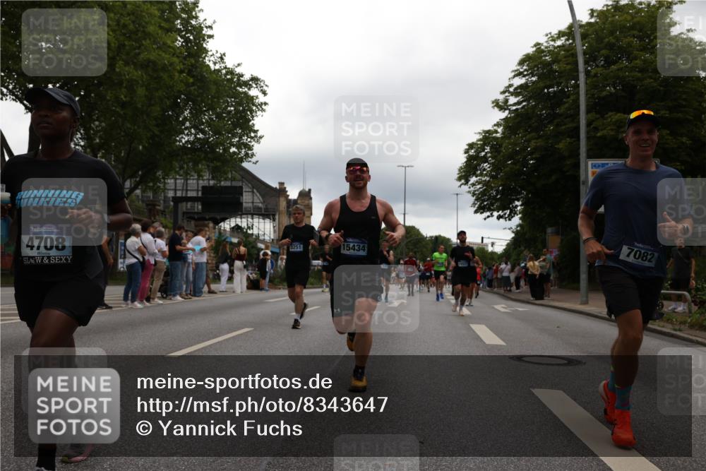 29.06.2025 - hella hamburg halbmarathon Yannick Fuchs http://msf.ph/oto/8343647 29.06.2025 10:52:19 20KM 1319, 1595, 1833, 2159, 2250, 2619, 2656, 2840, 2996, 3251, 4319, 4502, 4550, 4708, 4767, 5277, 5341, 5675, 6138, 6147, 6592, 7082, 7189, 7659, 7856, 8089, 8322, 8585, 9230, 10020, 10268, 10319, 10518, 10703, 11394, 11605, 11808, 11846, 12378, 12495, 12585, 12734, 12735, 12879, 13287, 13512, 13654, 13694, 13816, 13880, 14266, 14673, 15197, 15434, 15527, 16189, 17531, 17814, 17827, 18180, 18492, 18727, 18985 meine-sportfotos.de