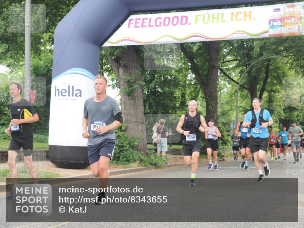 29.06.2025 - hella hamburg halbmarathon KatJ http://msf.ph/oto/8343655 29.06.2025 10:49:12 Zwischen KM18-KM19 1432, 5763, 7250, 8176, 8624 meine-sportfotos.de