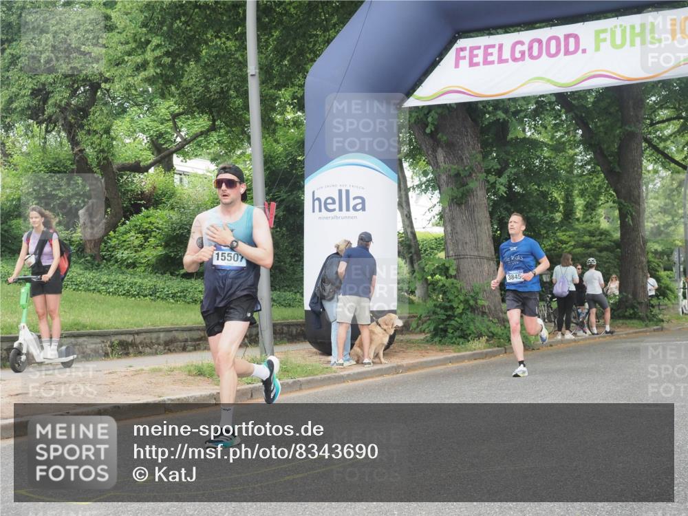 29.06.2025 - hella hamburg halbmarathon KatJ http://msf.ph/oto/8343690 29.06.2025 10:19:45 Zwischen KM18-KM19 3845, 7186 meine-sportfotos.de