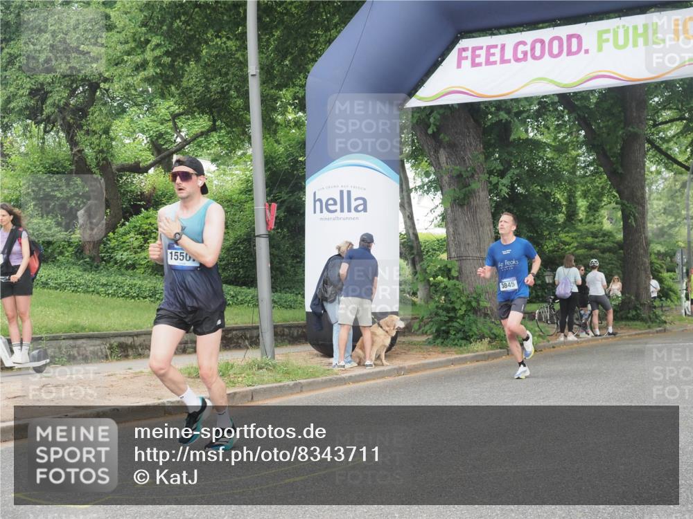 29.06.2025 - hella hamburg halbmarathon KatJ http://msf.ph/oto/8343711 29.06.2025 10:19:45 Zwischen KM18-KM19 3845, 7186 meine-sportfotos.de