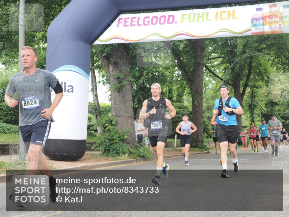 29.06.2025 - hella hamburg halbmarathon KatJ http://msf.ph/oto/8343733 29.06.2025 10:49:13 Zwischen KM18-KM19 1432, 5763, 7250, 8624 meine-sportfotos.de