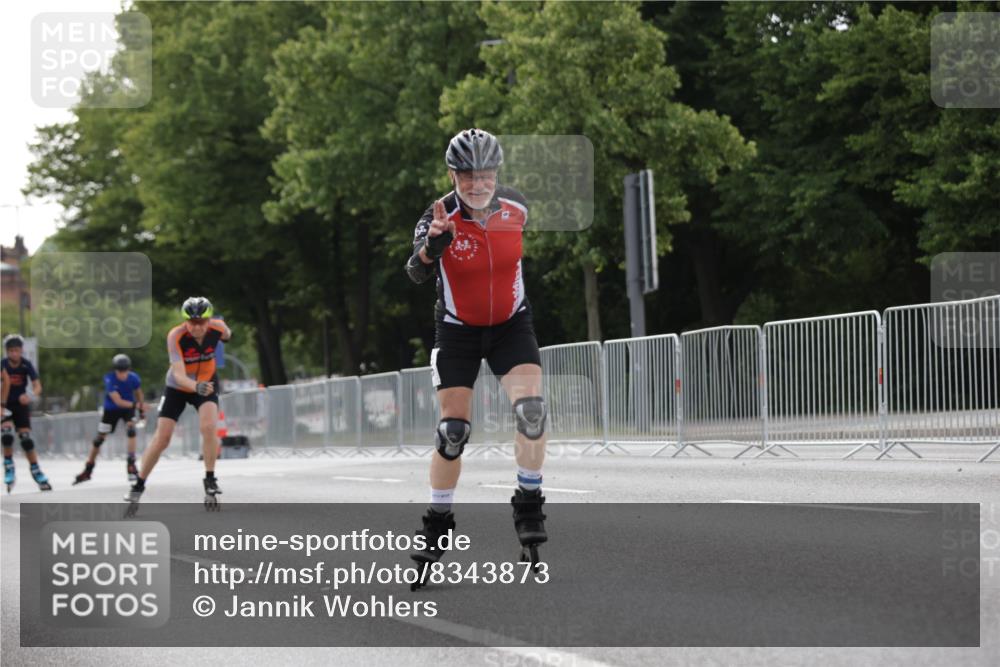 29.06.2025 - hella hamburg halbmarathon Jannik Wohlers http://msf.ph/oto/8343873 29.06.2025 09:02:37 Lombardsbrücke  meine-sportfotos.de