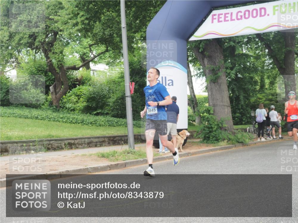 29.06.2025 - hella hamburg halbmarathon KatJ http://msf.ph/oto/8343879 29.06.2025 10:19:46 Zwischen KM18-KM19 3845 meine-sportfotos.de
