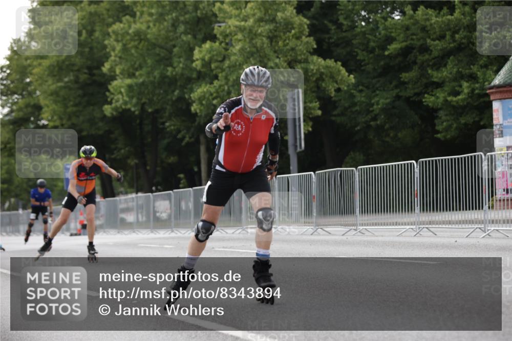 29.06.2025 - hella hamburg halbmarathon Jannik Wohlers http://msf.ph/oto/8343894 29.06.2025 09:02:37 Lombardsbrücke  meine-sportfotos.de