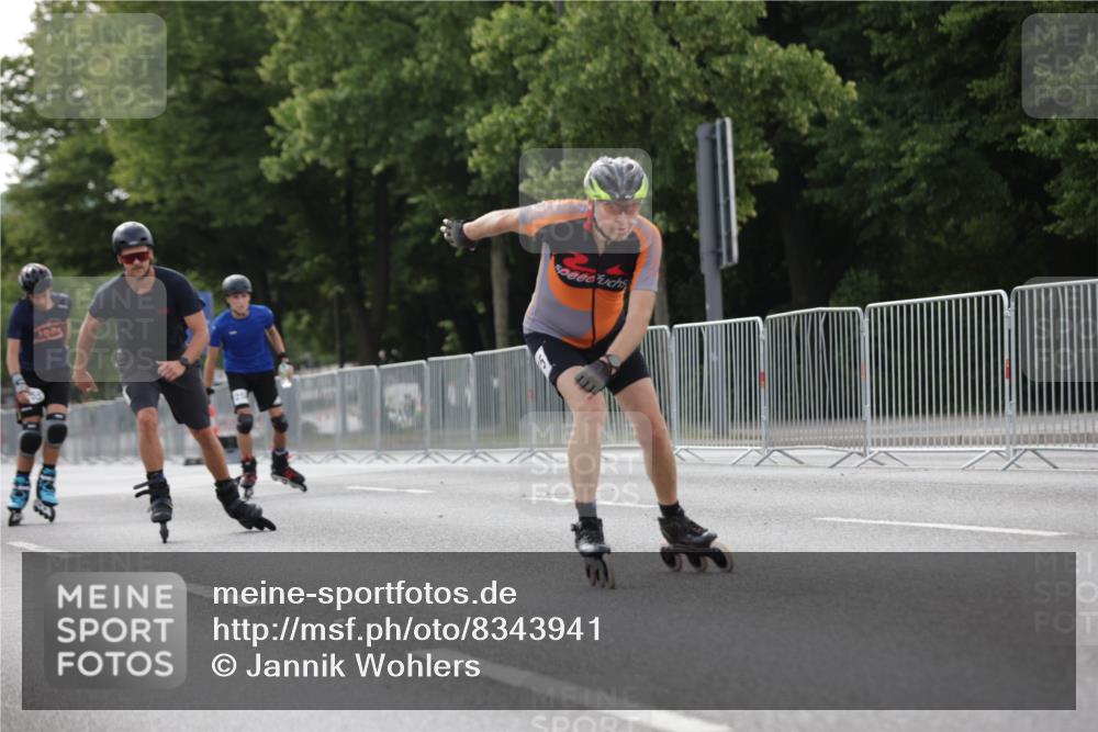 29.06.2025 - hella hamburg halbmarathon Jannik Wohlers http://msf.ph/oto/8343941 29.06.2025 09:02:39 Lombardsbrücke  meine-sportfotos.de