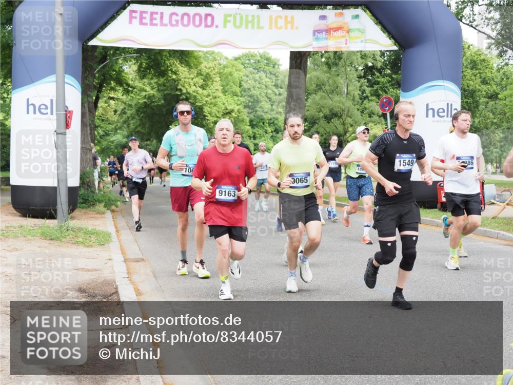 29.06.2025 - hella hamburg halbmarathon MichiJ http://msf.ph/oto/8344057 29.06.2025 10:40:26 Zwischen KM18-KM19 1061, 1499, 1549, 2082, 4770, 6511, 6512, 6628, 6897, 7177, 7274, 9065, 9163, 10895, 11551, 11588, 11589, 11604, 12155, 12482, 12712, 13147, 15430, 15502, 15690, 16477, 16986, 17130, 18831, 18879, 18915 meine-sportfotos.de