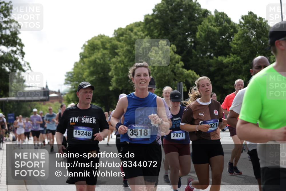 29.06.2025 - hella hamburg halbmarathon Jannik Wohlers http://msf.ph/oto/8344072 29.06.2025 10:42:44 Lombardsbrücke 1149, 1467, 1788, 1816, 2103, 2158, 2267, 2361, 2450, 2971, 3074, 3518, 3638, 3764, 4056, 4177, 4302, 4680, 5067, 5268, 5610, 5755, 5967, 7043, 7461, 7872, 8184, 8435, 8795, 8991, 9072, 9304, 9644, 9976, 10180, 10536, 11093, 11443, 11649, 11671, 12485, 12603, 13049, 13417, 13526, 13676, 13684, 13685, 13786, 13852, 15246, 15509, 15717, 16055, 16263, 16264, 16789, 16840, 17609, 17921, 18434, 18435, 18540, 18898, 19115 meine-sportfotos.de