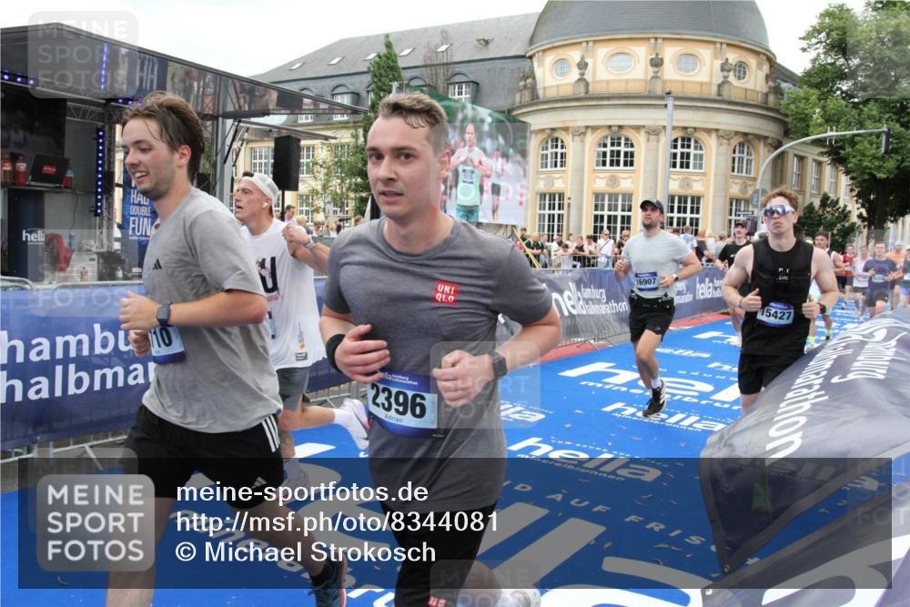 29.06.2025 - hella hamburg halbmarathon Michael Strokosch http://msf.ph/oto/8344081 29.06.2025 10:51:53 Ziel 2396, 2818, 2823, 2880, 4297, 7224, 8710, 8819, 8856, 9793, 9959, 12224, 13799, 15427, 15727, 16907, 17682, 17815, 17962, 19053, 19137 meine-sportfotos.de