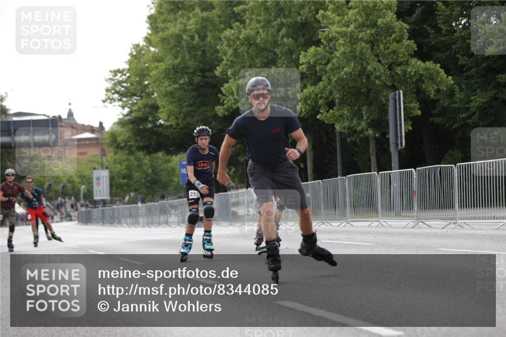 29.06.2025 - hella hamburg halbmarathon Jannik Wohlers http://msf.ph/oto/8344085 29.06.2025 09:02:40 Lombardsbrücke  meine-sportfotos.de