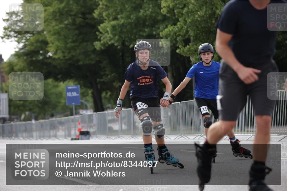 29.06.2025 - hella hamburg halbmarathon Jannik Wohlers http://msf.ph/oto/8344097 29.06.2025 09:02:41 Lombardsbrücke  meine-sportfotos.de