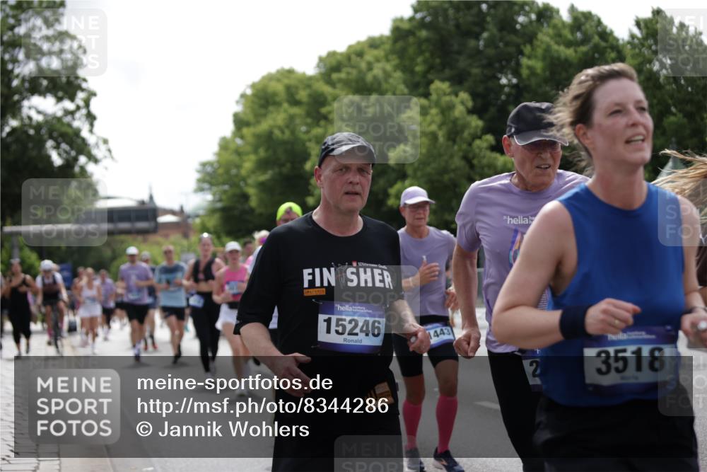 29.06.2025 - hella hamburg halbmarathon Jannik Wohlers http://msf.ph/oto/8344286 29.06.2025 10:42:45 Lombardsbrücke 1149, 1467, 1788, 1816, 2103, 2158, 2267, 2361, 2971, 3074, 3518, 3638, 3764, 4056, 4177, 4302, 4680, 5067, 5268, 5610, 5755, 5967, 7043, 7461, 7872, 8184, 8435, 8795, 8991, 9072, 9304, 9644, 9976, 10180, 10536, 11093, 11443, 11649, 11671, 12485, 12603, 13049, 13417, 13526, 13676, 13684, 13685, 13786, 13852, 15246, 15509, 15514, 15717, 16055, 16263, 16264, 16789, 16840, 17609, 17921, 18434, 18435, 18540, 18898, 19115 meine-sportfotos.de